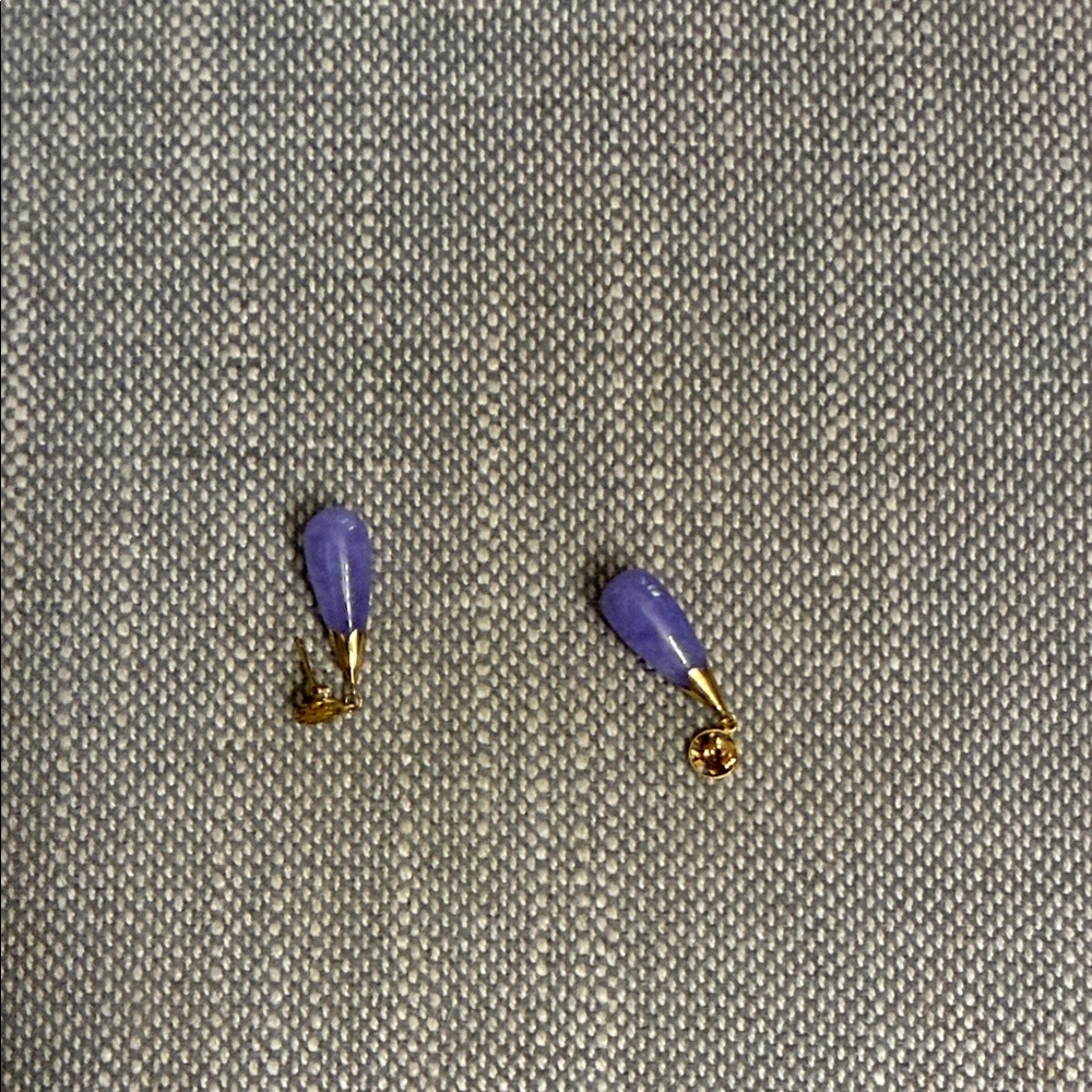 Authentic Elegant Purple Jade and Gold Drop Earrings💯
